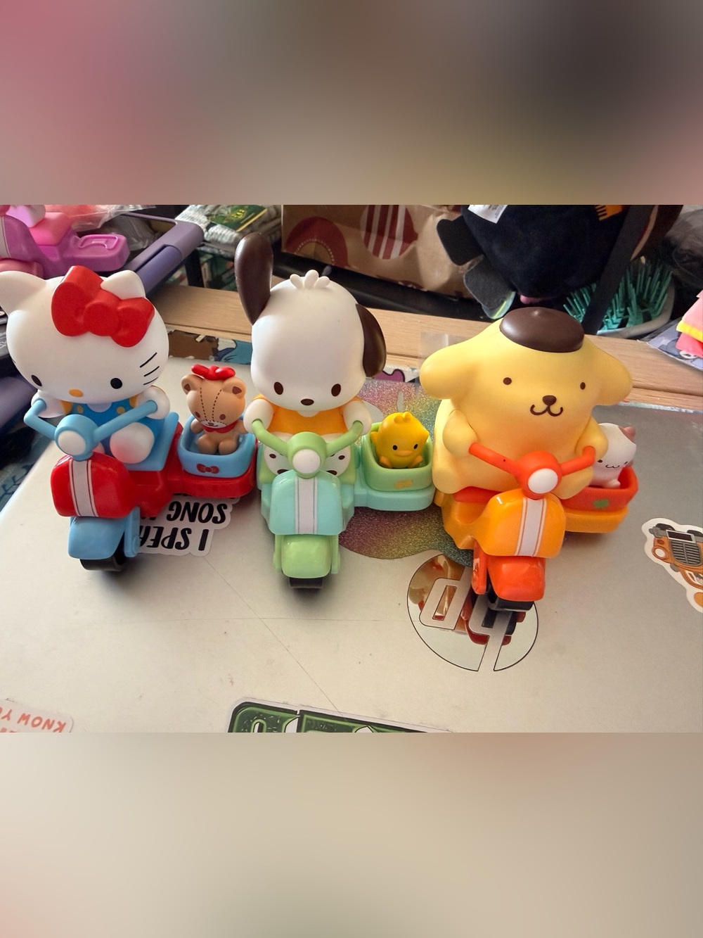 Sanri pull back cars, hello kitty, pochacco, poppompurin